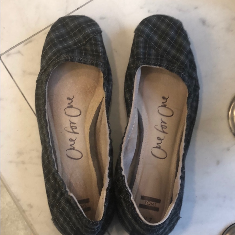 TOMS flats. Used condition.